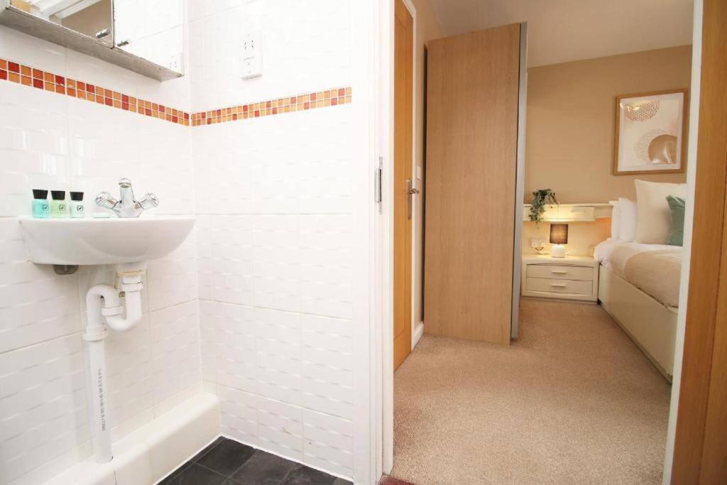 The Observatory By Mia Living 2 Bedroom Apartment Overlooking Swansea Beach With Free Parking Buitenkant foto