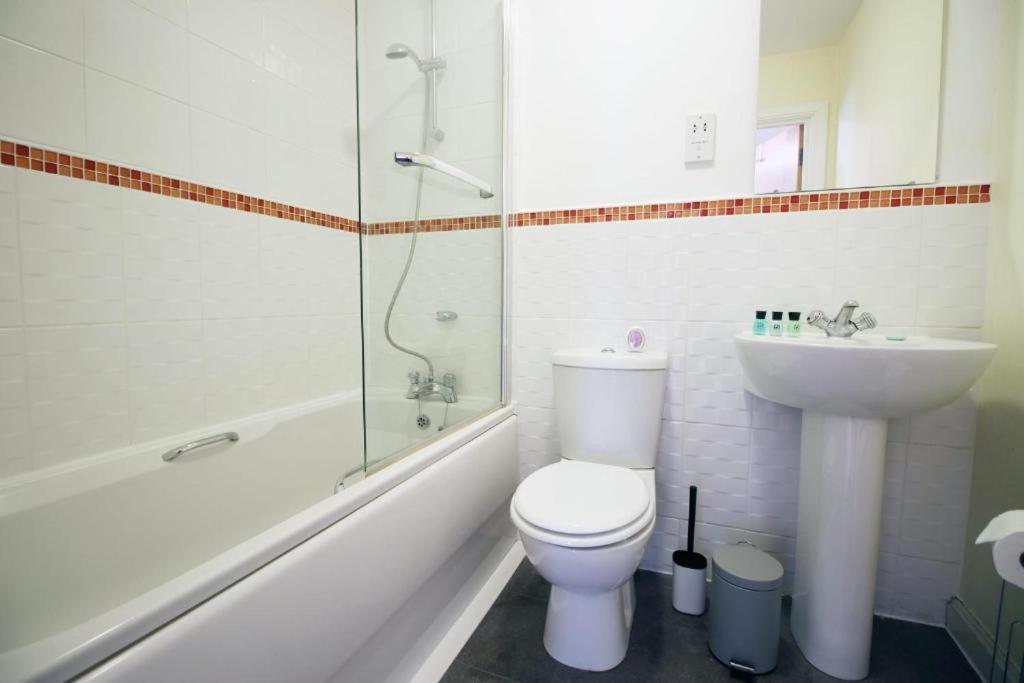 The Observatory By Mia Living 2 Bedroom Apartment Overlooking Swansea Beach With Free Parking Buitenkant foto