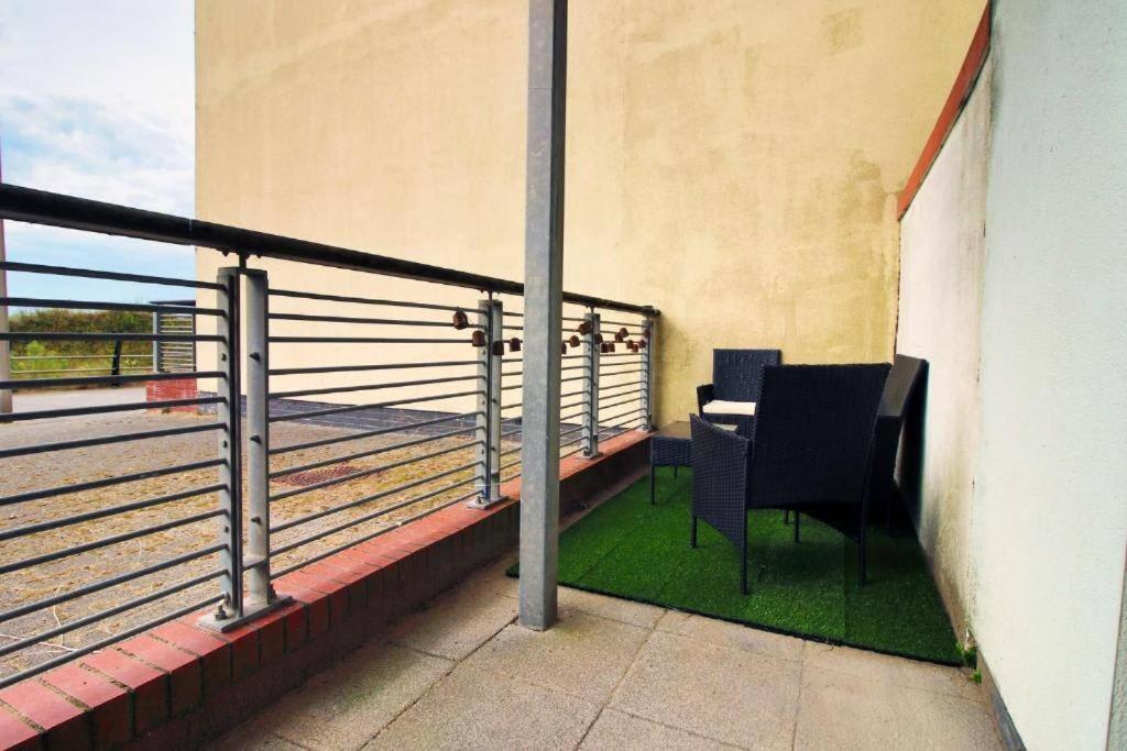 The Observatory By Mia Living 2 Bedroom Apartment Overlooking Swansea Beach With Free Parking Buitenkant foto