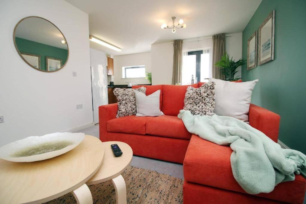 The Observatory By Mia Living 2 Bedroom Apartment Overlooking Swansea Beach With Free Parking Buitenkant foto