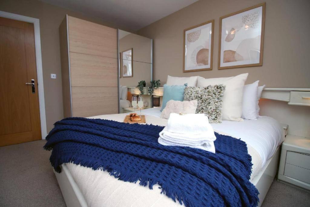 The Observatory By Mia Living 2 Bedroom Apartment Overlooking Swansea Beach With Free Parking Buitenkant foto