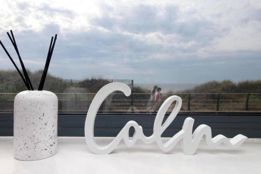 The Observatory By Mia Living 2 Bedroom Apartment Overlooking Swansea Beach With Free Parking Buitenkant foto