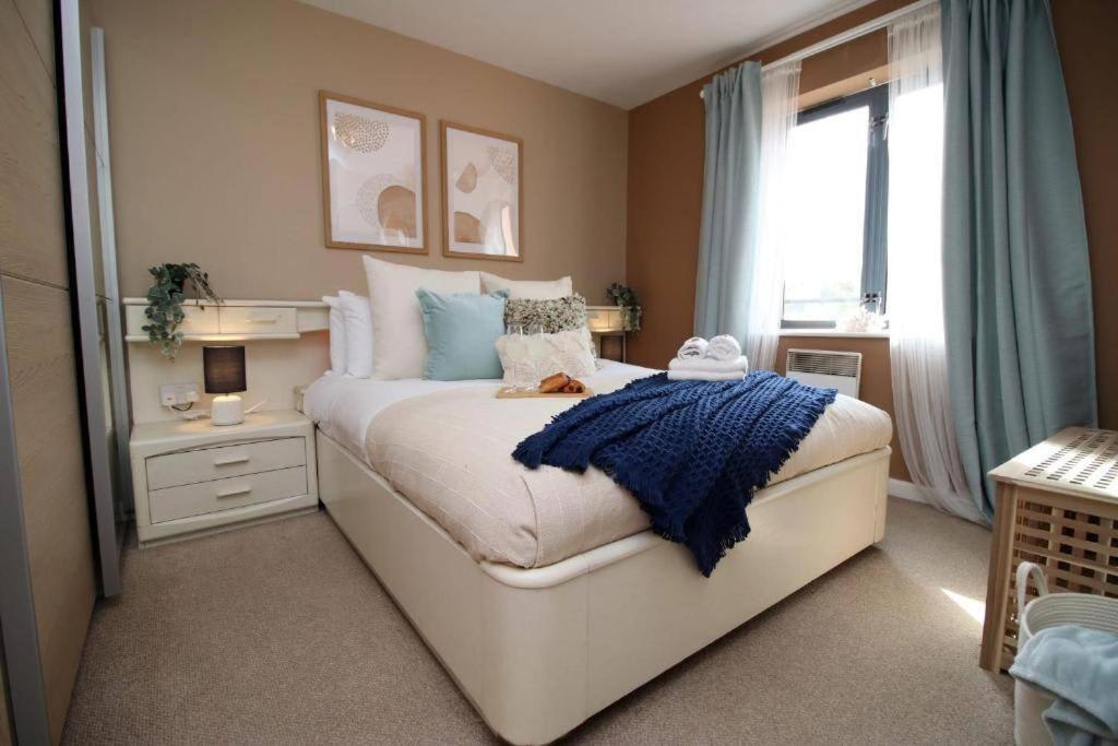 The Observatory By Mia Living 2 Bedroom Apartment Overlooking Swansea Beach With Free Parking Buitenkant foto